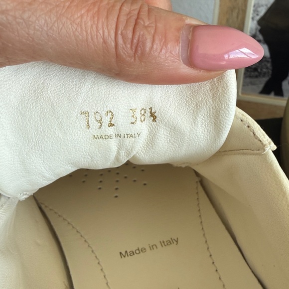Prada downtown women’s leather sneaker. With box. Size 38.5 fits like a size 8. - Picture 6 of 12